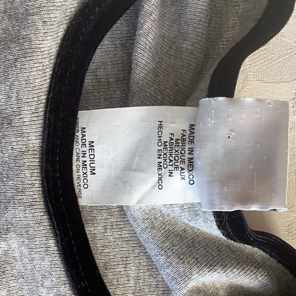 Hard Rock Cafe Orlando long sleeve gray t-shirt, size Medium. Never worn. NWOT - Picture 10 of 13